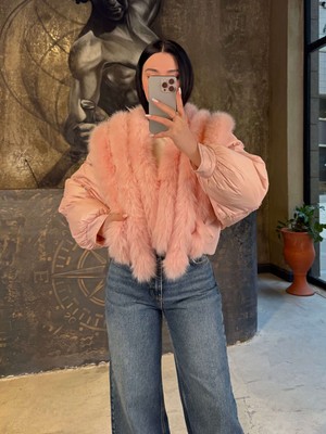 Katin Önü Kürklü Taş Detaylı Vip Ithal Şişme Mont-Pudra