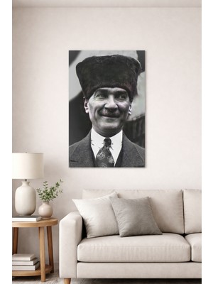 Arvion Mustafa Kemal Atatürk – Tebessüm Eden Lider Cam Tablo