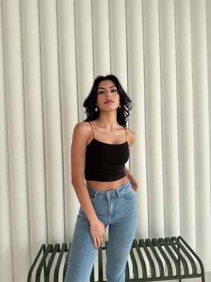 Evolaria Kadın Ip Askılı Kısa Crop - Siyah