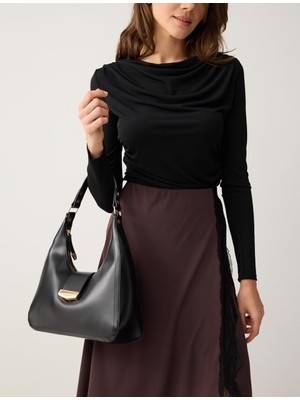 Jimmy Key Siyah Parlak Metal Detaylı Deri Görünümlü Omuz Çantası