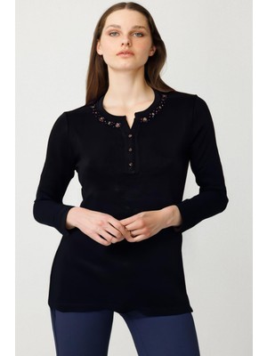 Desen Triko Kadın Açma Yaka Boncuk Işlemeli Triko Bluz Siyah