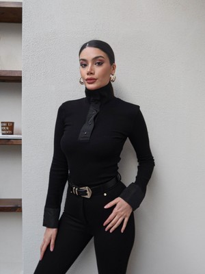 Esra Helvacı Çıtçıt Detay Fitilli Bluz