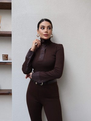 Esra Helvacı Çıtçıt Detay Fitilli Bluz