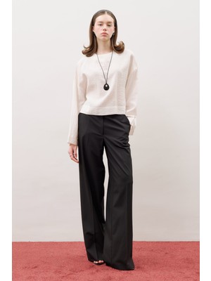 Manuka Yuvarlak Yaka Crop Bluz Ekru