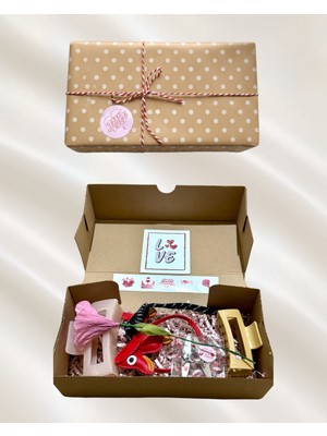 Cihania Store Iyi Ki Varsın Kutusu-El Yapımı Çiçekli Hediye Kutu Sevgililer Günü-Doğumgünü