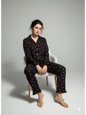 Boston Gül Desenli Önden Düğmeli Pijama Takımı