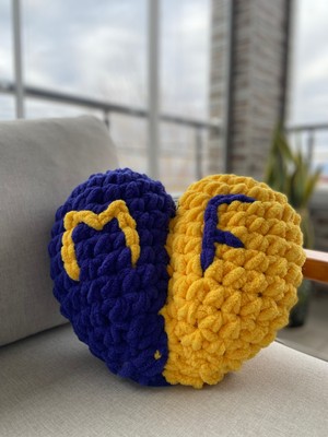 Kişiye Özel Taraftarlı Kalp Detaylı Yastık