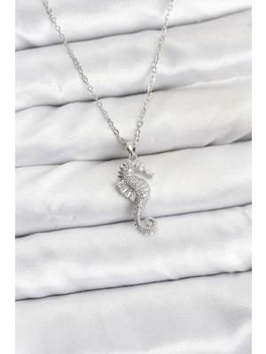 Hayat Store 316L Çelik Zincir Gümüş Renk Deniz Atı Model Zirkon Taşlı Kadın Kolye - Lisinya