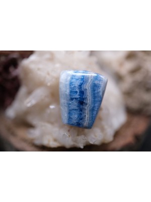 Aries 20.00CT 26.2X15.4MM Oval Natural Rhodokrosite