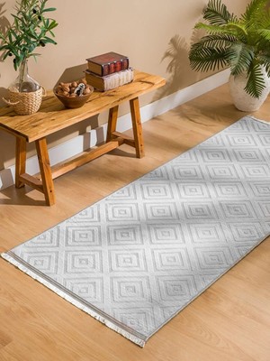 LC Waikiki Desenli Halı 80X200 cm  (S6)