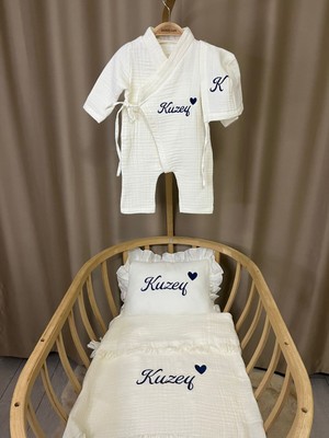 Handemnakış Tasarım Isimli Nakışlı Müslin 4'lü Hastane Çıkış Seti -Tulum Şapka Battaniye Yastık Kılıfı