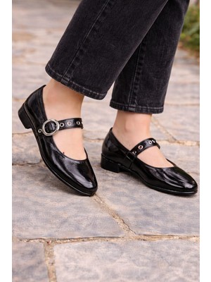 Slipcat Şık Tasarım Tokalı Lastikli Klasik Babet Ayakkabı