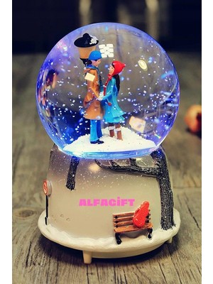 Normadia Romantik Aşıklar Kar Küresi, Müzikli, LED Işıklı, Renk Değiştiren Dekor