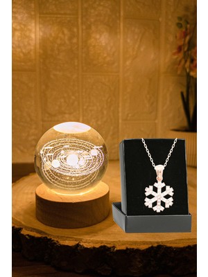 Normadia LED Işıklı Ahşap Standlı Güneş Sistemi Küre ve Kolye Seti