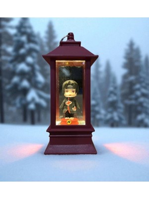 Normadia Itachi Uchiha Figürlü Bordo Fener ve Kar Küresi, Anime Temalı Işıklı Dekor