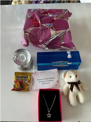 Normadia Renk Değiştiren LED Işıklı Cam Satürn Kız Küre ve Peluş Ayıcık Seti