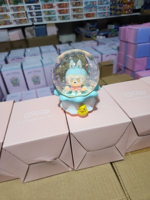 Normadia Kare ve Orta Boy Işıklı Sesli Kar Küresi, Dekoratif ve Eğlenceli Hediye