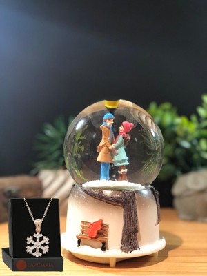 Normadia Romantik Işıklı Müzikli Kar Küresi ve Kardanesi Kolye, Sürpriz Hediye