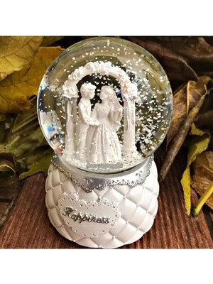 Normadia Büyük Boy Püskürtmeli Müzikli Işıklı Kar Küresi, Büyüleyici Süs Parçası