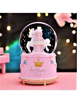 Normadia Sevimli Unicorn ve Kız Figürlü Işıklı Müzikli Büyük Kar Küresi