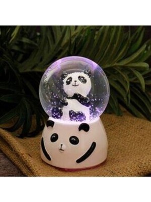 Normadia Sevimli Panda Işıklı ve Müzikli Püskürtmeli Kar Küresi