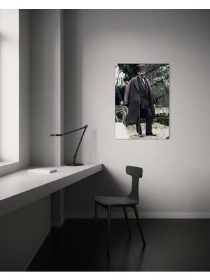 Atatürk Şapkalı Paltolu Renkli Dekoratif Kırılmaz Cam Tablo 122