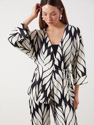 Lc Waikiki Yeni Sezon Şal Yaka Desenli Saten Kadın Kimono
