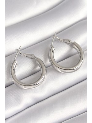 Ett Pirinç Gümüş Renk Halka Model Kadın Küpe