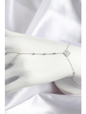 Ett Pirinç Zirkon Taşlı Yonca Model Gümüş Renk Şahmeran