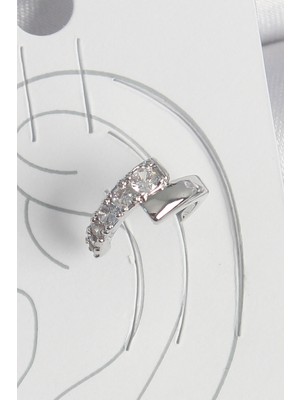 Ett Pirinç Gümüş Renk Zirkon Taşlı Kadın Kıkırdak Küpe