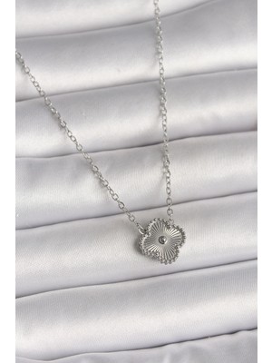 Ett 316L Çelik Gümüş Renk Işleme Detaylı Yonca Model Kadın Kolye