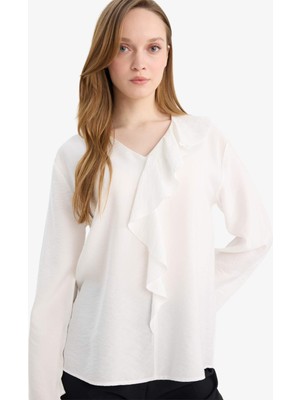 DeFacto Relax Fit Krinkıl Kumaş Volanlı Bluz G9142AX26SP