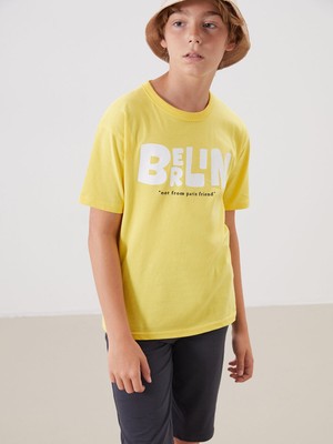 Lc Waikiki Yeni Sezon Bisiklet Yaka Berlin Baskılı Erkek Çocuk Tişört