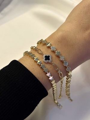 Yeknova Xuping 14K Gold Renginde Kuyumcu Işçiliği Su Yolu Zirkon Taşlı Yonca Model Kararmaz Kadın Bileklik