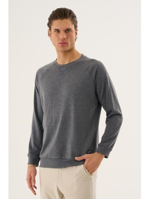 Bisiklet Yaka Basic Sweatshirt