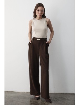 Jaste Kadın Likralı Toka Kemer Detaylı Lastikli Palazzo Pantolon Kahverengi