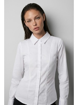Madmext Beyaz Vücuda Oturan Slim Fit Kadın Gömlek MG2659