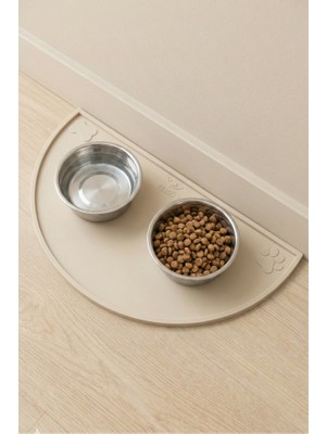 Silikon Mama Matı Havuzlu Yıkanabilir Kaymaz Evcil Hayvan Beslenme Matı Kedi Köpek Paspası 50X25 cm