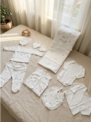 Gaye Bebe 10'lu Çiçekli Hastane Çıkış Seti