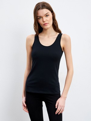 Lc Waikiki Yeni Sezon U Yaka Kadın Atlet