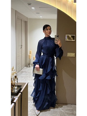 Klex Yüksek Yaka Şifon Uzun Abiye Elbise – Fırfırlı Dökümlü Kuşaklı Model