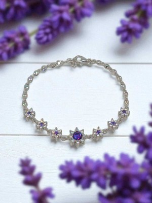 Lunel Silver 925 Ayar Gümüş Parıltılı Çiçek Figürlü Zarif Kadın Bileklik