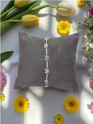 Lunel Silver 925 Ayar Gümüş Taşlı Kelebek Figürlü Zarif Bileklik – Işıltılı ve Şık Tasarım