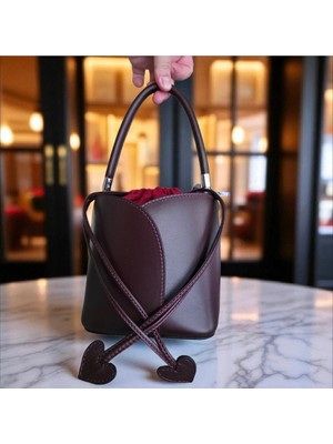 Valentina Victoria Çiçek Şeklinde Büzgüllü Günlük ve Abiye Gençkızçanta