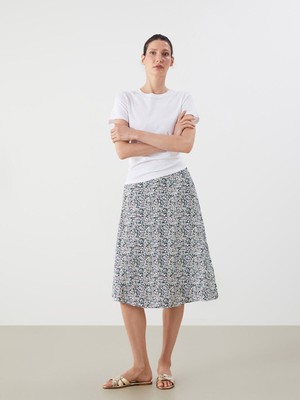 Lc Waikiki Yeni Sezon Beli Lastikli Çiçekli A Kesim Etek