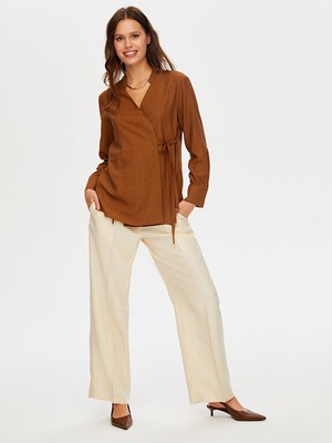 Faik Sönmez Beli Bağcıklı Kendinden Dokulu Kaçık Yaka Tunik W26TNK003