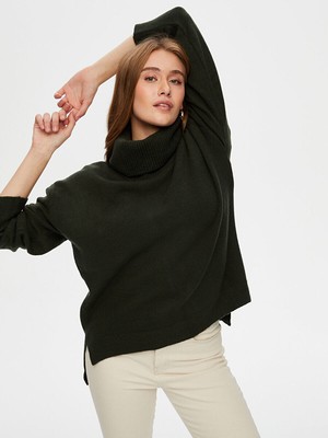 Faik Sönmez Degaje Yaka Triko Bluz W26TRB006