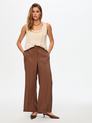 Faik Sönmez Beli Kemer Detaylı Wide Leg Fit Tenselli Pantolon W26PNT028