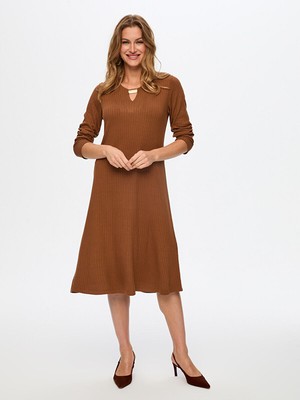 Faik Sönmez Yakası Metal Aksesuarlı Örme Kaşkorse Elbise W26ELB028