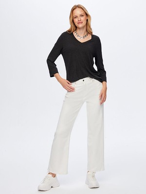 Faik Sönmez V Yaka Truvakar Kol T-Shirt W26TSH006